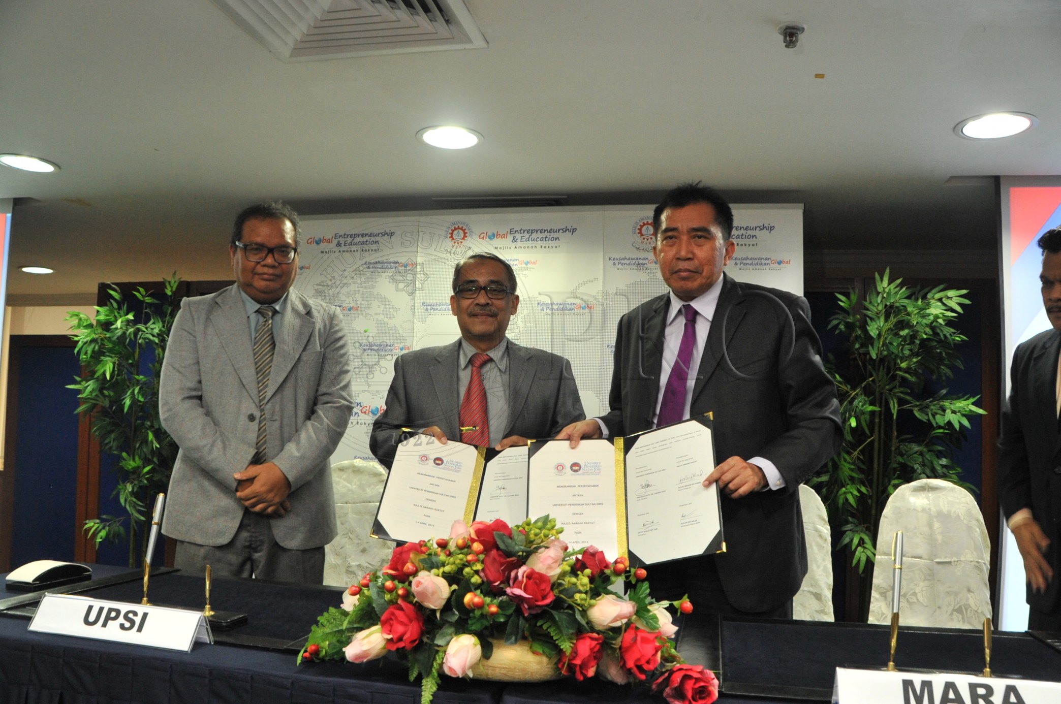 PRO 14 37 MARA PRO 4751